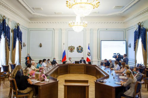 В Великом Новгороде обсудили развитие добровольчества на территории региона