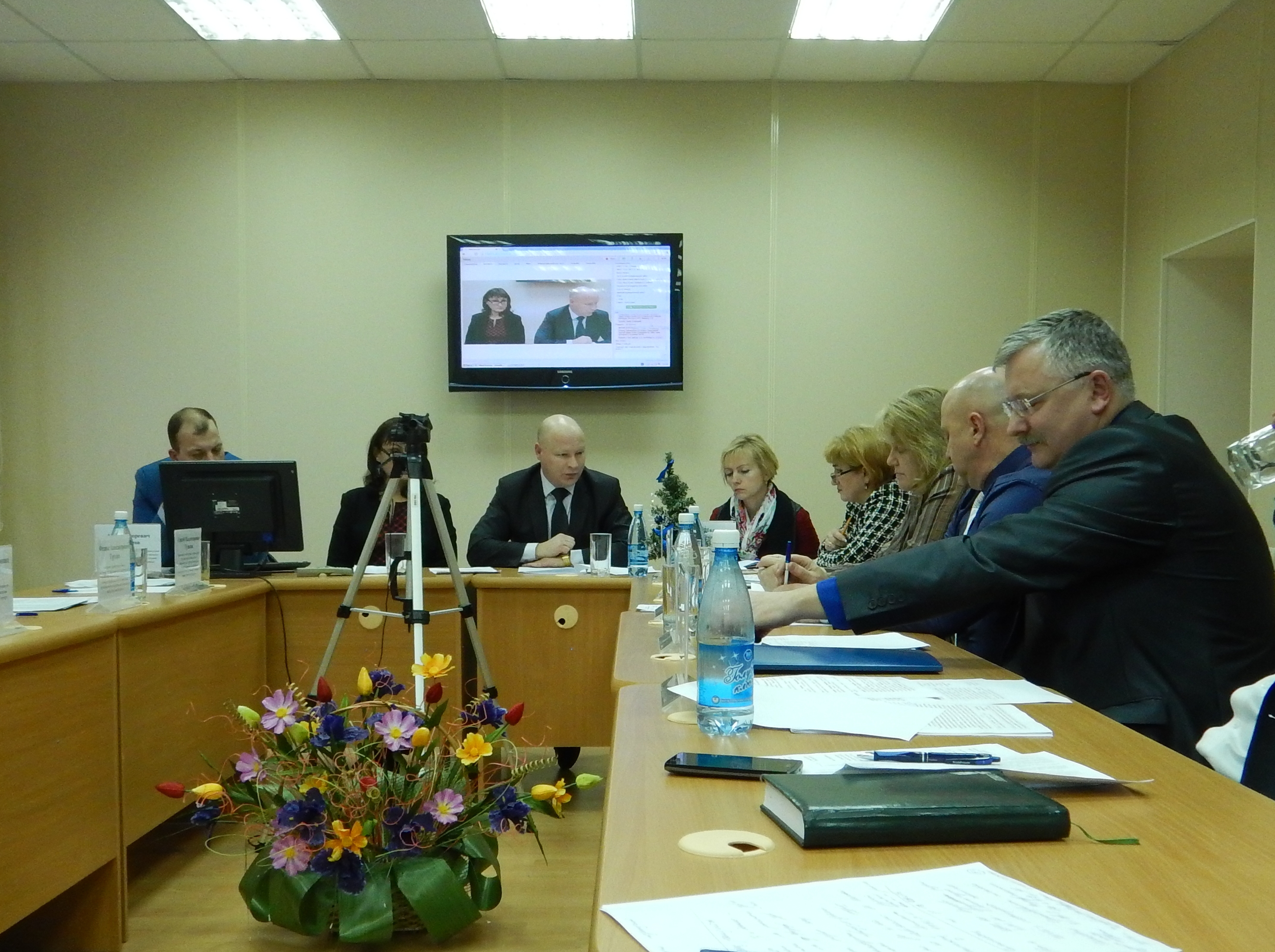 В Новгороде провели горячую линию «Молодёжный вопрос»