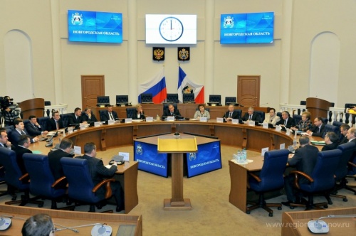 Сотрудники областного Дома молодежи приняли участие во встрече Губернатора Новгородской области с представителями студенческого актива