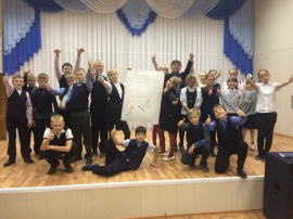 Бойцы студенческого педагогического отряда «LIFE» совместно с учениками МАОУ «Панковская СОШ» провели акцию «Будущее за нами»