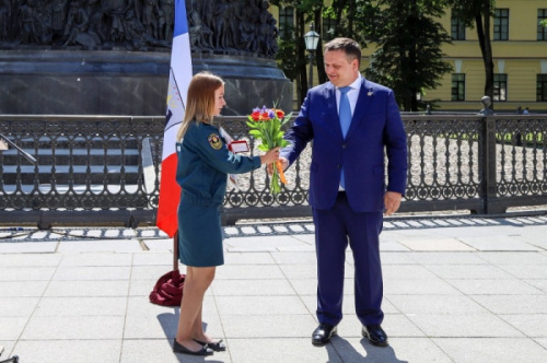 Губернатор наградил волонтеров и партнеров штаба #МыВместе