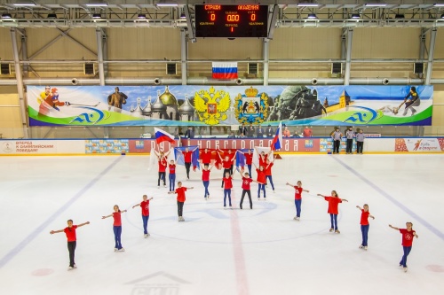 Всероссийскую акцию «Стоп ВИЧ/СПИД» поддержали новгородские фигуристы