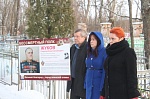 Областной Дом молодежи провел акцию по возложению цветов на братские захоронения и заброшенные могилы советских воинов