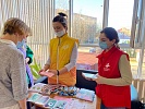 Сегодня Новгородская областная станция переливания крови стала местом притяжения многих желающих сдать кровь и стать донором.